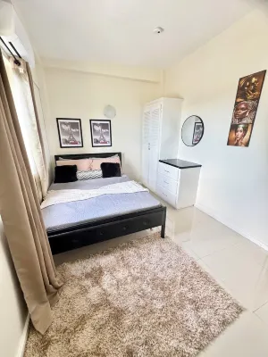 2 Bed 2 Bath House,Whale Watching /2Mins from Ferry Terminal/15Mins to RodneyBay Hotels in 