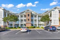 Elegant 3BR Condo at Magnolia Pointe