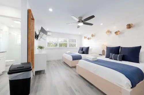 Siesta Key Beach Resort and Suites