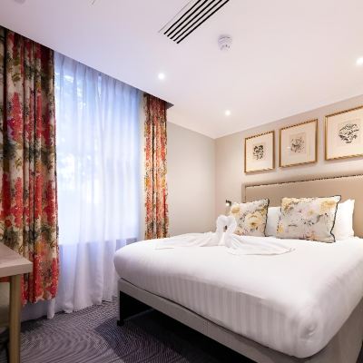 Small Double Byron Hotel Promo Code