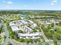 Direct Collective - Breeze on Brightwater Hotels in Mooloolaba