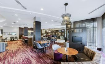 Courtyard by Marriott Boston Waltham - Housity