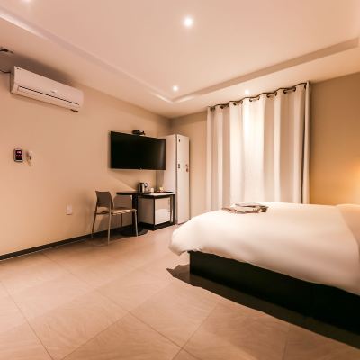 2Pc (Free Integrated Ott View, Bathtub) Brown Dot Cheongju Terminal 쿠폰