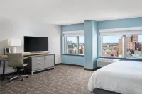 Holiday Inn PORTLAND-BY THE BAY by IHG Hotels in 