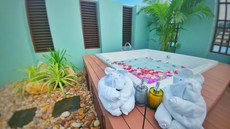 ห้องจูเนียลเอ็กเซ็กคูทีฟ