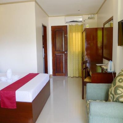 Deluxe Room Mariafe Inn Promo Code