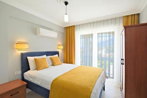 带阳台的三卧室公寓