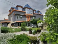 Garni Hotel Lama Hotels in 