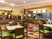 Fairfield Inn & Suites Vernon Hotels in Vernon