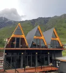 Pyramid Kazbegi Apartments  호텔