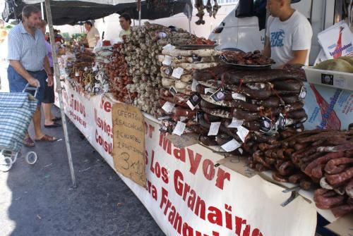 两卧室联排别墅