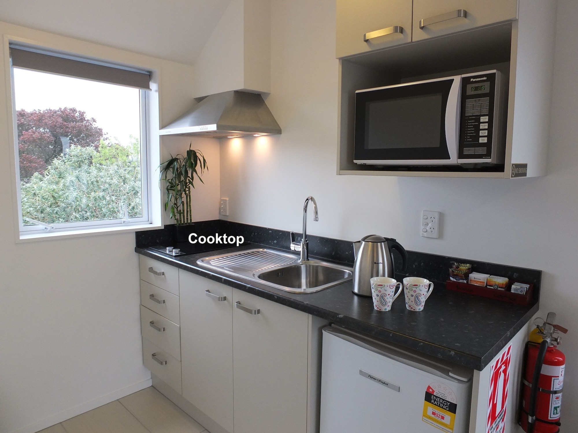 豪华特大床一室房