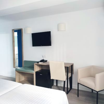 Economy Room, Mezzanine Hotel Flats Friends Mar Blau Promo Code