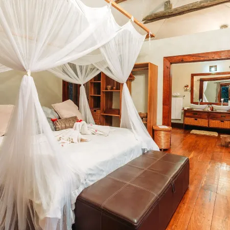 Escarpment Luxury Lodge Manyara