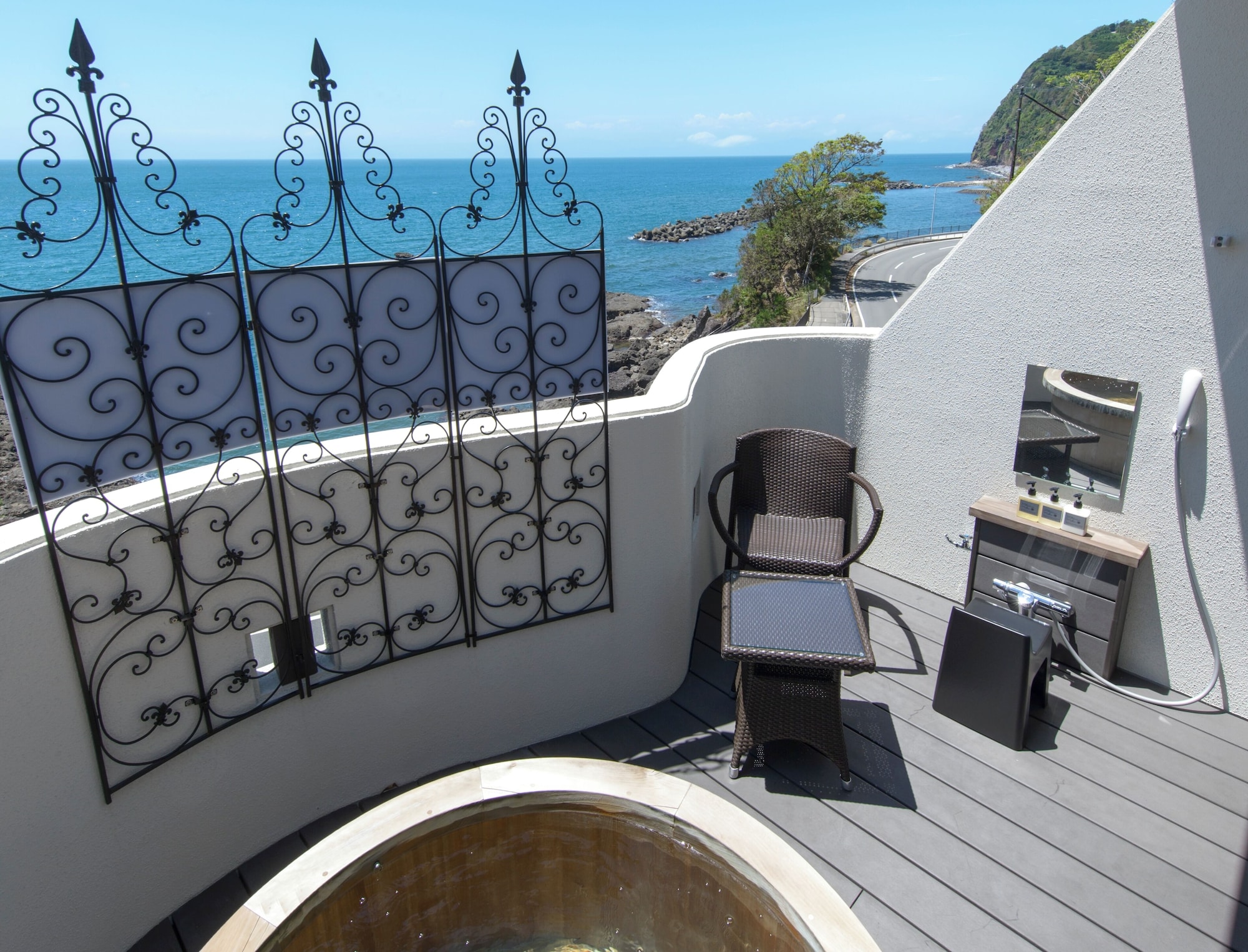 【三楼角落大床房】带温泉露天浴池的客房※可携带宠物