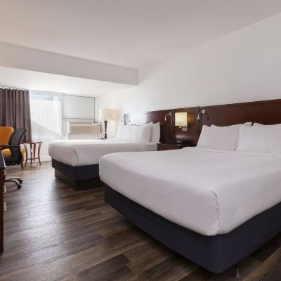 2 Queen Beds, Deluxe Room, Non-Smoking Strata Hotel Promo Code