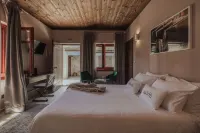 Rouista Tzoumerka Resort Отели в г. 