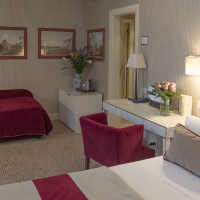 Triple Room Hotel dei Borgognoni Promo Code