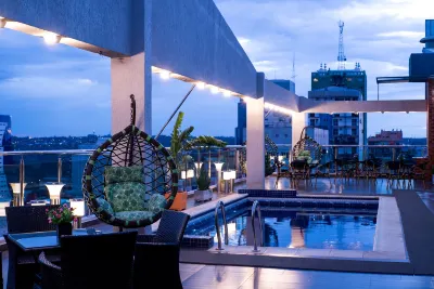 Howard Johnson Ciudad del Este Hotele w: 