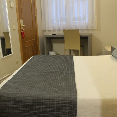 Economy Double Room Hostal Oriente Promo Code