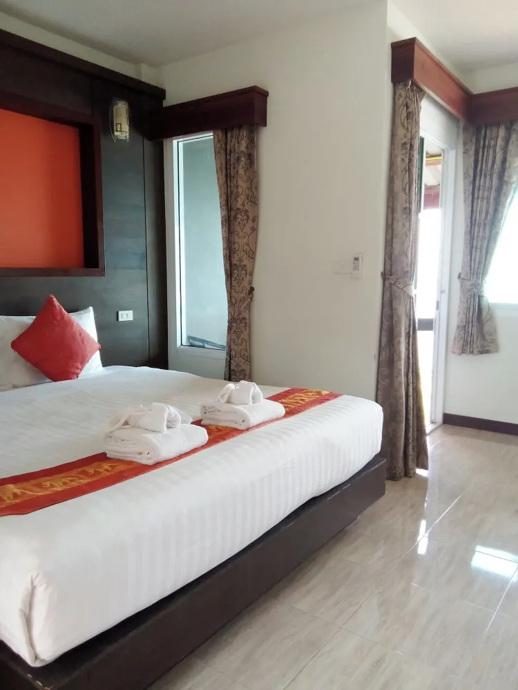 Deluxe Double Bed With Balcony And Sea View