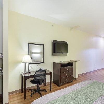Room with 2 Queen Beds, Smoking Motel 6-Fort Worth, TX Promo Code