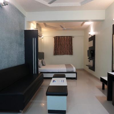 Super Deluxe Room with Air Conditioner Skylon Hotel Promo Code