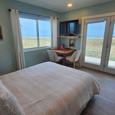 Romantic Room, Fireplace, Ocean View (No Pets Allowed) Point Arena Lighthouse Promo Code