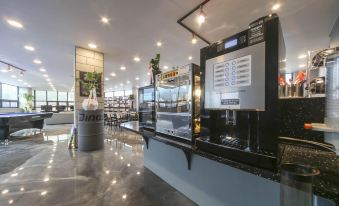 Dinos Hotel - Housity