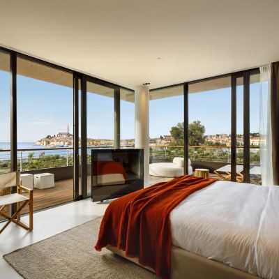 Grand Room with Sea View