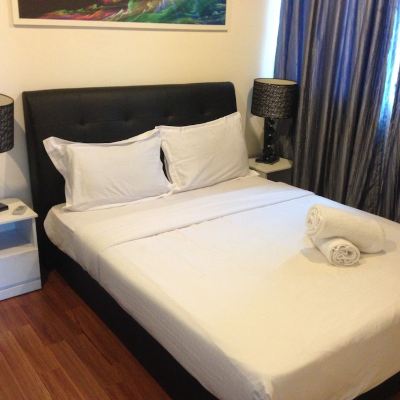 Apartmen, 3 Bilik Tidur (2 Katil King Size dan 3 Katil Single) Kupon Luxury Service Suite At Taragon KL