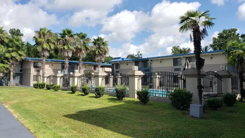 Red Roof Inn Port Allen West – LSU Stadium
