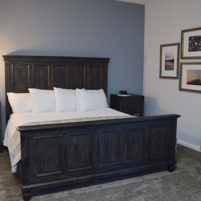 Lodge Suites, 1 King Bed, Lake View