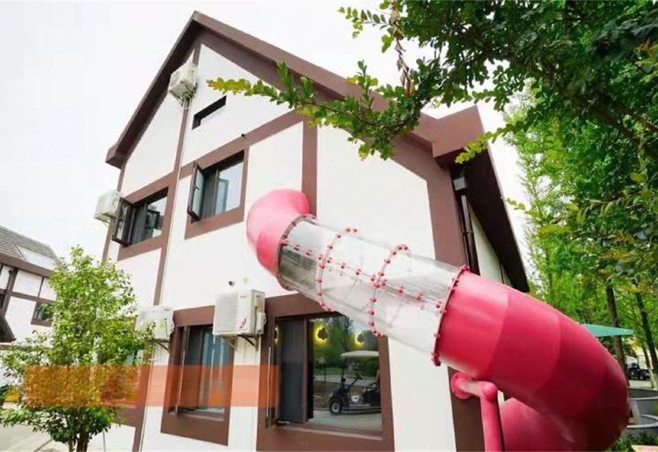 探享家亲子别墅三房一厅