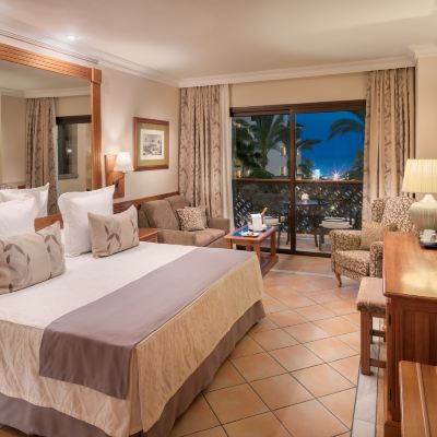 Senior Suite(2 Adults+2 Children) GF Gran Costa Adeje***** Promo Code