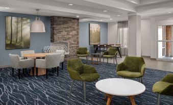 Fairfield Inn & Suites Roanoke Hollins/I-81