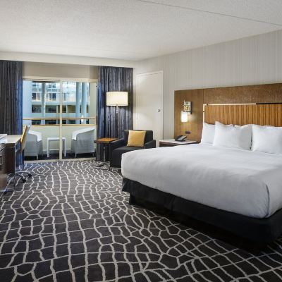 King Room With Atrium Balcony