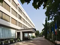 Ramada Plaza by Wyndham Karachi Airport Hotel Hotels in 