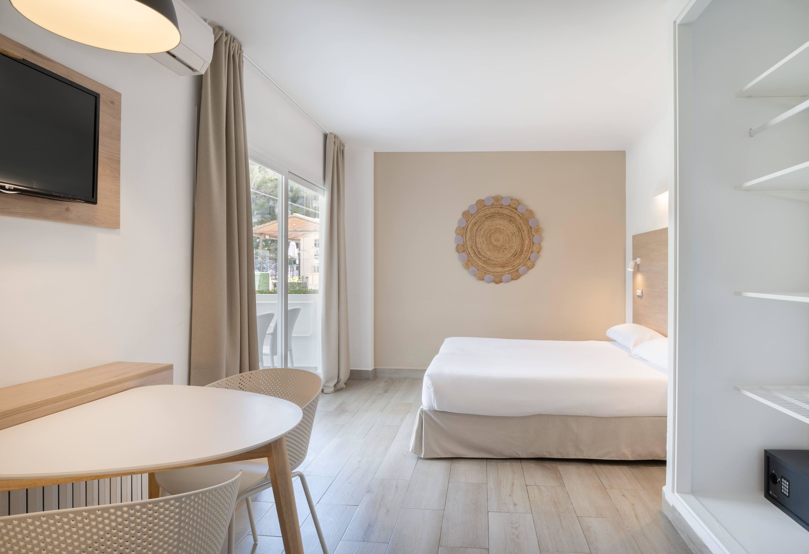 带花园的优质一室房