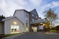 Super 8 by Wyndham Sainte Agathe des Monts Hotels in 