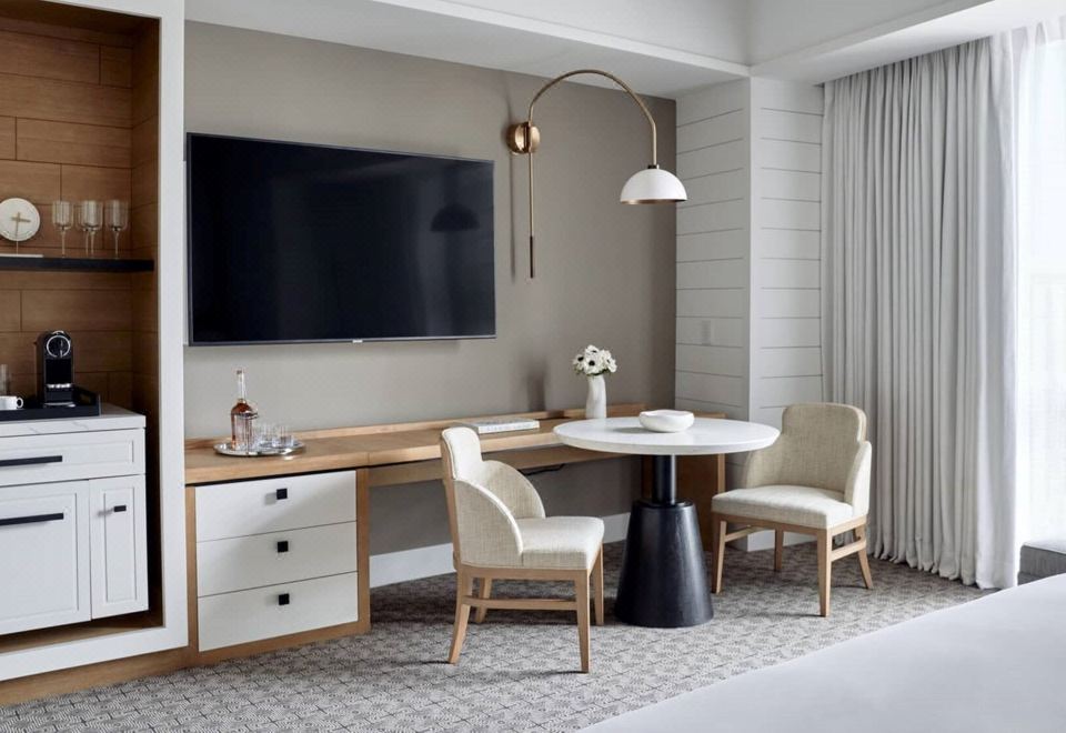 尊貴城景特大床房