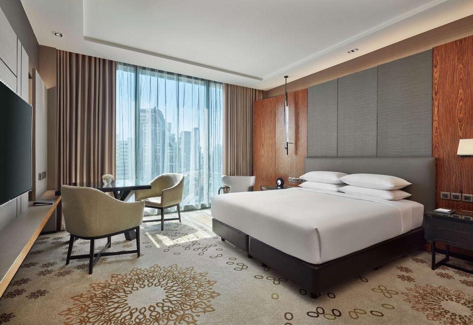Hyatt Regency Bangkok Sukhumvit1 King Bed Club Access