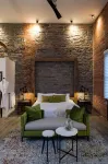 48 King West