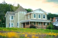 The Haüs Windham - Spacious Suites, Hot Tub, Mountain Views!
