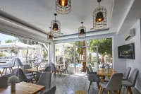 Blue Sea Hotel