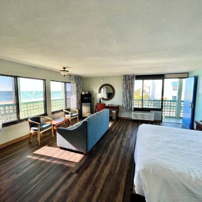 Premium Room, 1 King Bed (Gulf Front With 1 King) Buccaneer Inn Promo Code