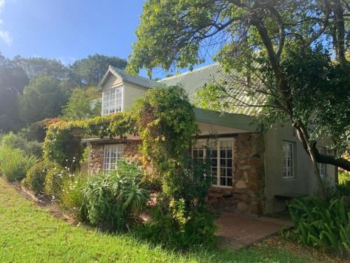 No 10 Sandalwood Cottage