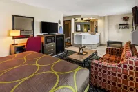 Super 8 by Wyndham Independence Kansas City