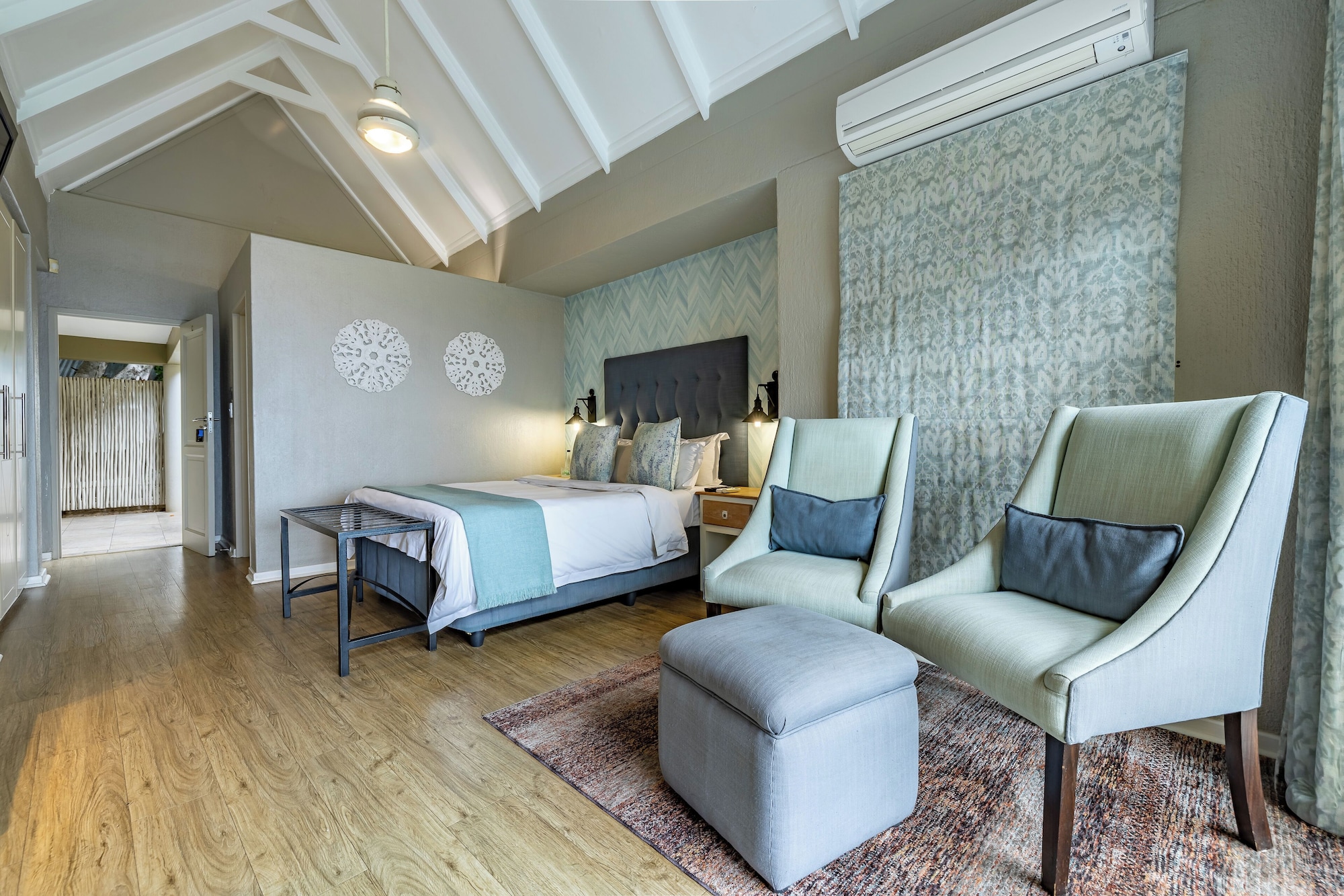 奢华双人房（1 张双人床）， 1 张大床