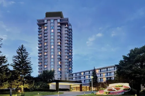 Crowne Plaza Toronto - North York